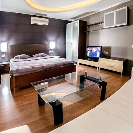 Hotrent Pechersk Lesy 20/22 Kiev Eksteriør billede
